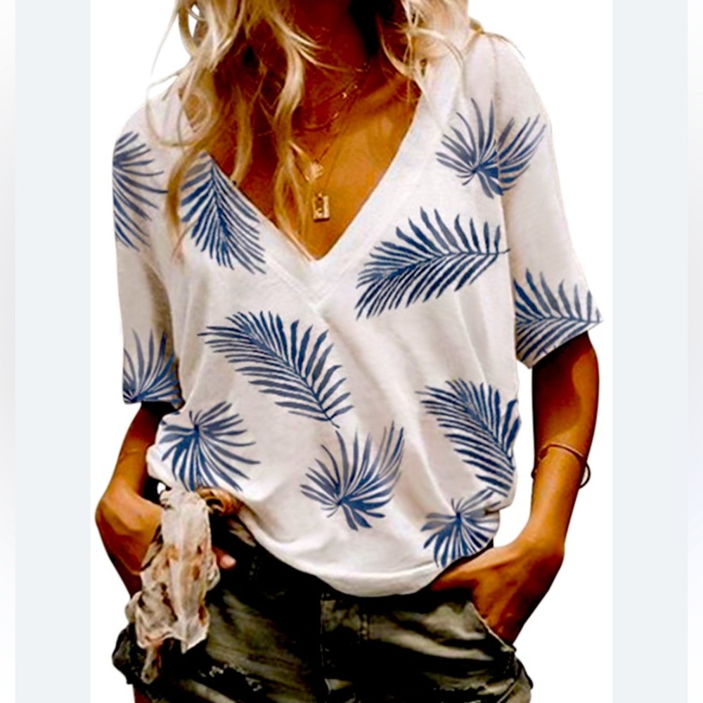 NWOT: Tropical Floral Blouse- Unbranded V-neck Sz XXL